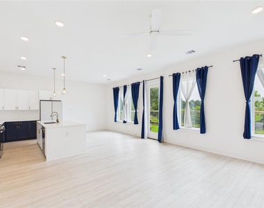 9609 Valeca Drive - Photo Thumbnail 5