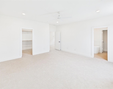 9609 Valeca Drive - Photo Thumbnail 17