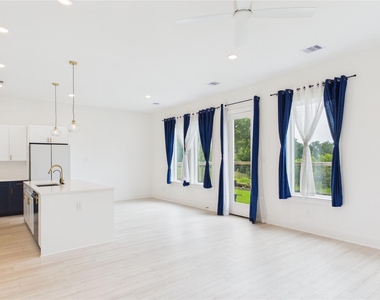 9609 Valeca Drive - Photo Thumbnail 6