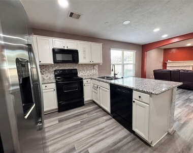 19115 Saddleville Mills Lane - Photo Thumbnail 9