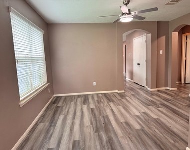 19115 Saddleville Mills Lane - Photo Thumbnail 6