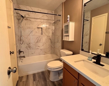 19115 Saddleville Mills Lane - Photo Thumbnail 17