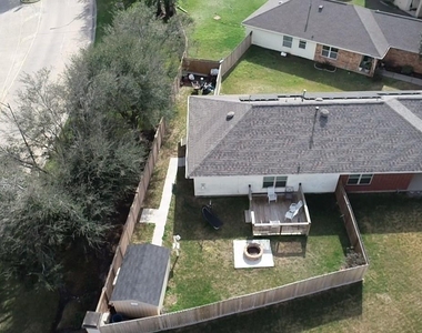 19115 Saddleville Mills Lane - Photo Thumbnail 3