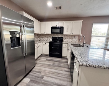19115 Saddleville Mills Lane - Photo Thumbnail 7