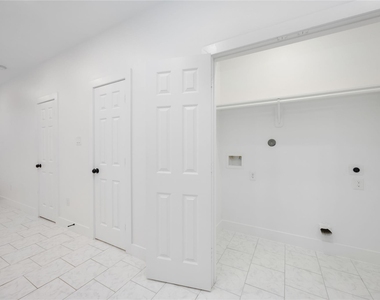 7706 Independence Street - Photo Thumbnail 7