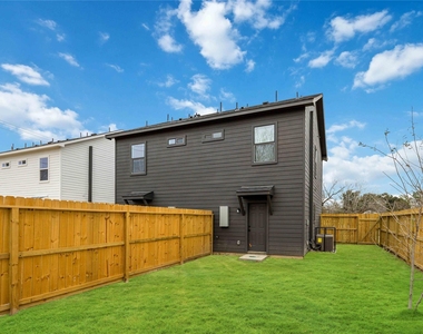 7706 Independence Street - Photo Thumbnail 21