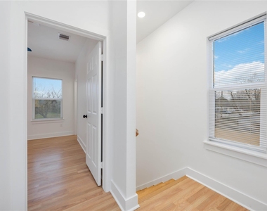 7706 Independence Street - Photo Thumbnail 19