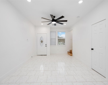 7706 Independence Street - Photo Thumbnail 2
