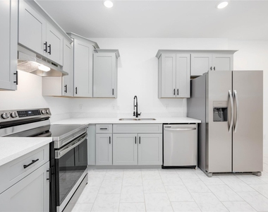 7706 Independence Street - Photo Thumbnail 9