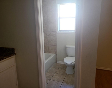 2410 Spring Dusk Lane - Photo Thumbnail 11