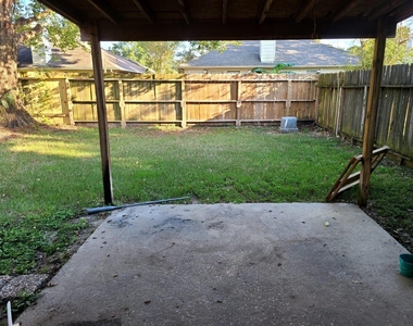 2410 Spring Dusk Lane - Photo Thumbnail 9