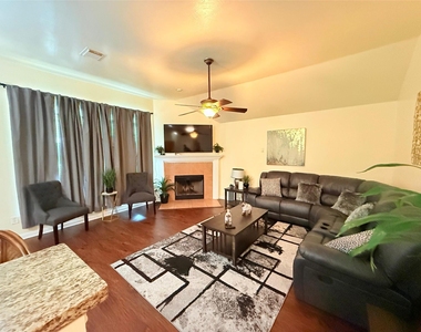 4010 Highland Vale Court - Photo Thumbnail 14