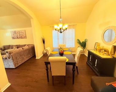 4010 Highland Vale Court - Photo Thumbnail 12