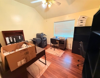 4010 Highland Vale Court - Photo Thumbnail 11
