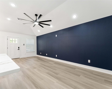 9406 Sandra Street - Photo Thumbnail 8