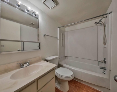 3149 Windchase Boulevard - Photo Thumbnail 11