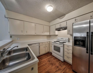 3149 Windchase Boulevard - Photo Thumbnail 8