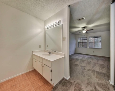 3149 Windchase Boulevard - Photo Thumbnail 16