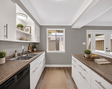 2109 Lander Lane - Photo Thumbnail 16