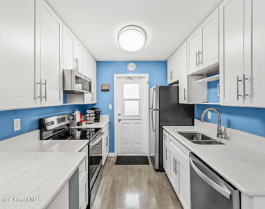 375 Polk Avenue - Photo Thumbnail 19