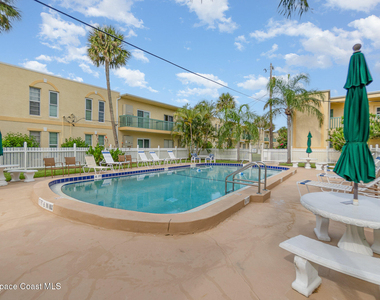 375 Polk Avenue - Photo Thumbnail 2