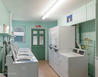 375 Polk Avenue - Photo Thumbnail 3