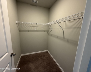 431 Brantley Street Se - Photo Thumbnail 7