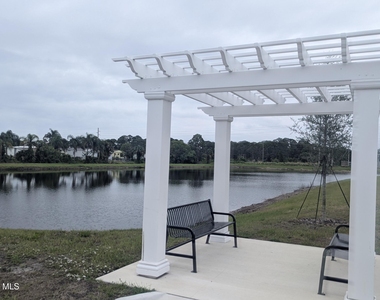 4317 Jetty Lane Ne - Photo Thumbnail 37