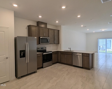 4317 Jetty Lane Ne - Photo Thumbnail 1