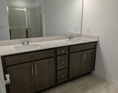 4317 Jetty Lane Ne - Photo Thumbnail 19