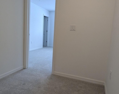 4317 Jetty Lane Ne - Photo Thumbnail 12