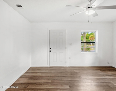 405 Dummitt Avenue - Photo Thumbnail 15