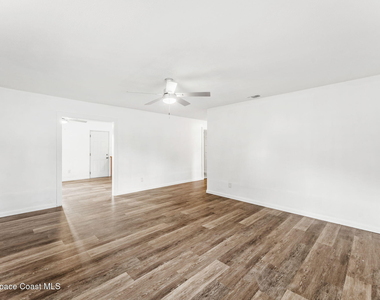 405 Dummitt Avenue - Photo Thumbnail 14