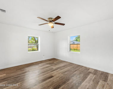 405 Dummitt Avenue - Photo Thumbnail 19