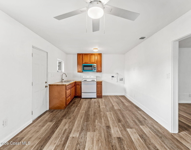 405 Dummitt Avenue - Photo Thumbnail 6