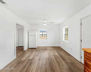 405 Dummitt Avenue - Photo Thumbnail 9