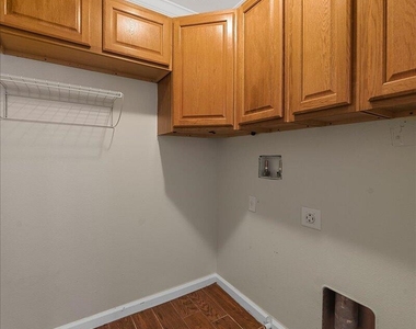 700 Ventura Drive - Photo Thumbnail 26