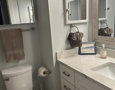 401 Seaport Boulevard - Photo Thumbnail 11