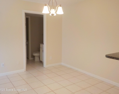 3711 Vista Oaks Circle Ne - Photo Thumbnail 3