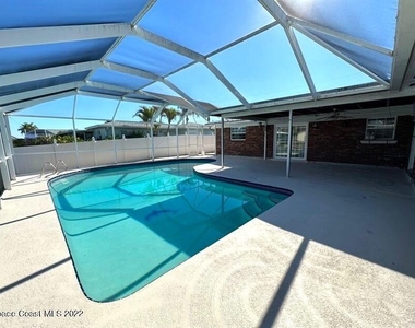 1660 Neptune Drive - Photo Thumbnail 22