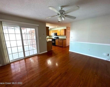 1660 Neptune Drive - Photo Thumbnail 5