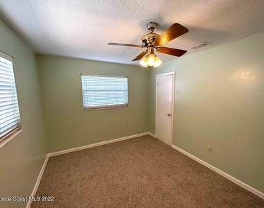 1660 Neptune Drive - Photo Thumbnail 11