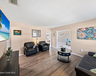 475 Coral Drive - Photo Thumbnail 4