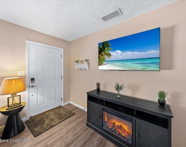 475 Coral Drive - Photo Thumbnail 10