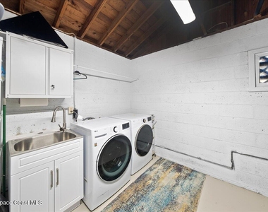 475 Coral Drive - Photo Thumbnail 11