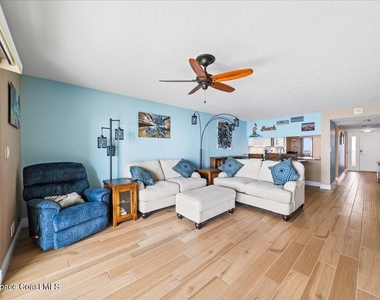 3220 River Villa Way - Photo Thumbnail 16