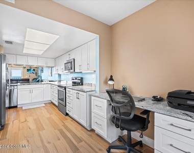 3220 River Villa Way - Photo Thumbnail 13