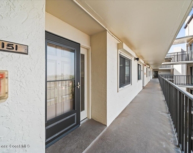 3220 River Villa Way - Photo Thumbnail 4