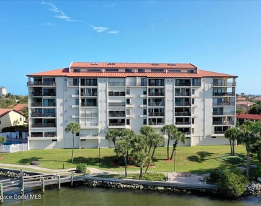 3220 River Villa Way - Photo Thumbnail 3
