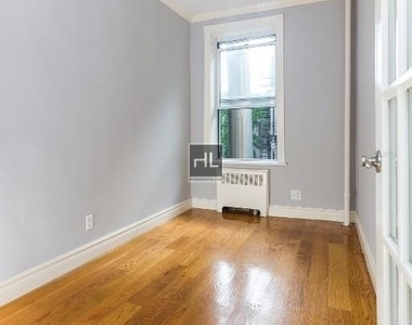 Hudson St. - Photo Thumbnail 2